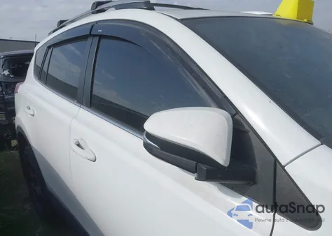 2018 Toyota Rav4 Xle z USA, uszkodzony, nr VIN JTMRFREV4JJ738040